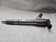 Load image into Gallery viewer, 400903-00223 COMMON RAIL FUEL INJECTOR | BOSCH | BOBCAT | DOOSAN | NEW |