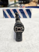 Load image into Gallery viewer, 1J801-53052 COMMON RAIL INJECTOR | KUBOTA | BOSCH | NEW | CAT