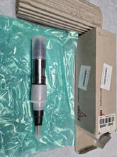 Load image into Gallery viewer, 0-445-124-007 INJECTOR | DEUTZ | COMMON RAIL INJ| NEW